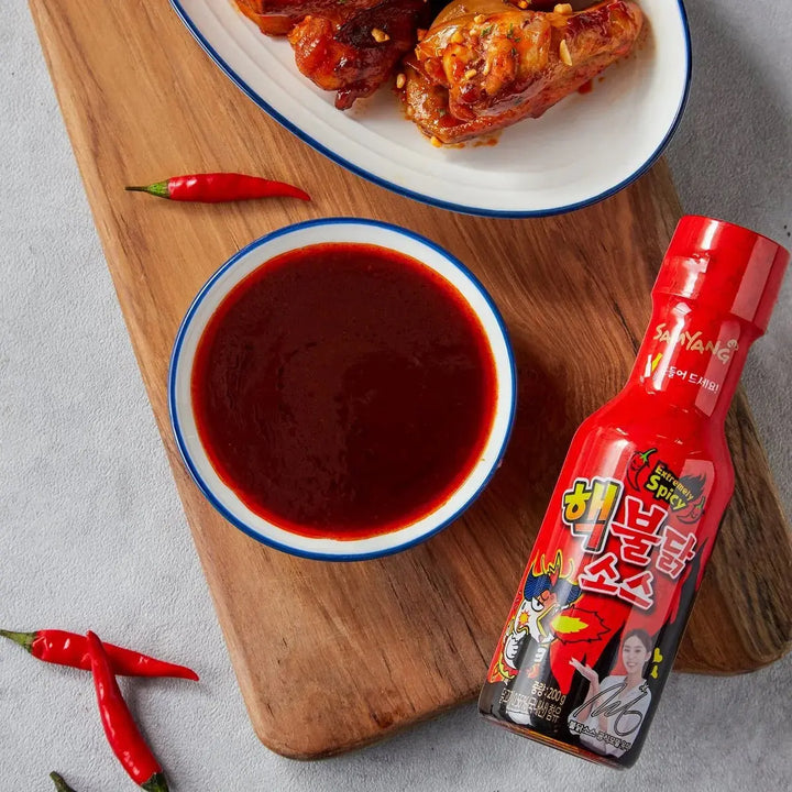SAMYANG Extreme Hot Chicken Sauce 200g Samyang