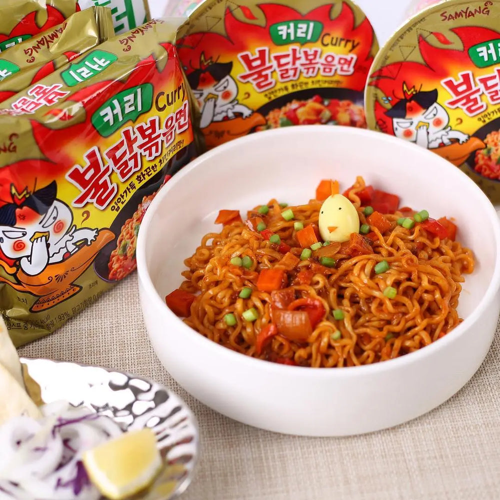 SAMYANG Instant Nudeln Hot Chicken Curry 140g Samyang