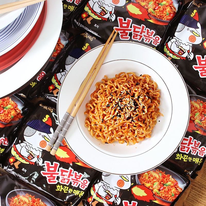 SAMYANG Instant Nudeln Hot Chicken 140g - MAOMAO